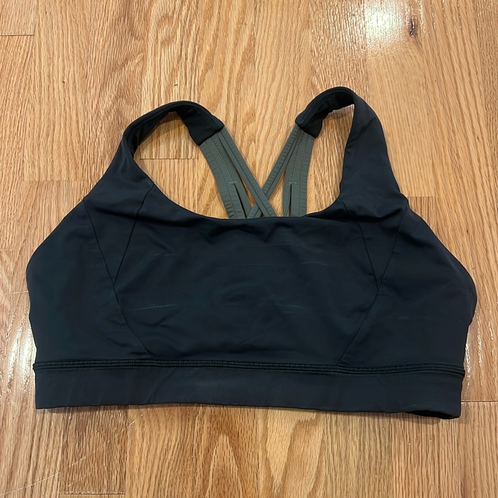 Lululemon sports bra size 12